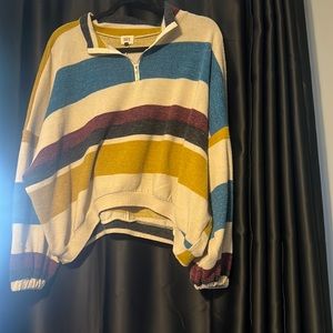 Cropped Buckle Pull Over